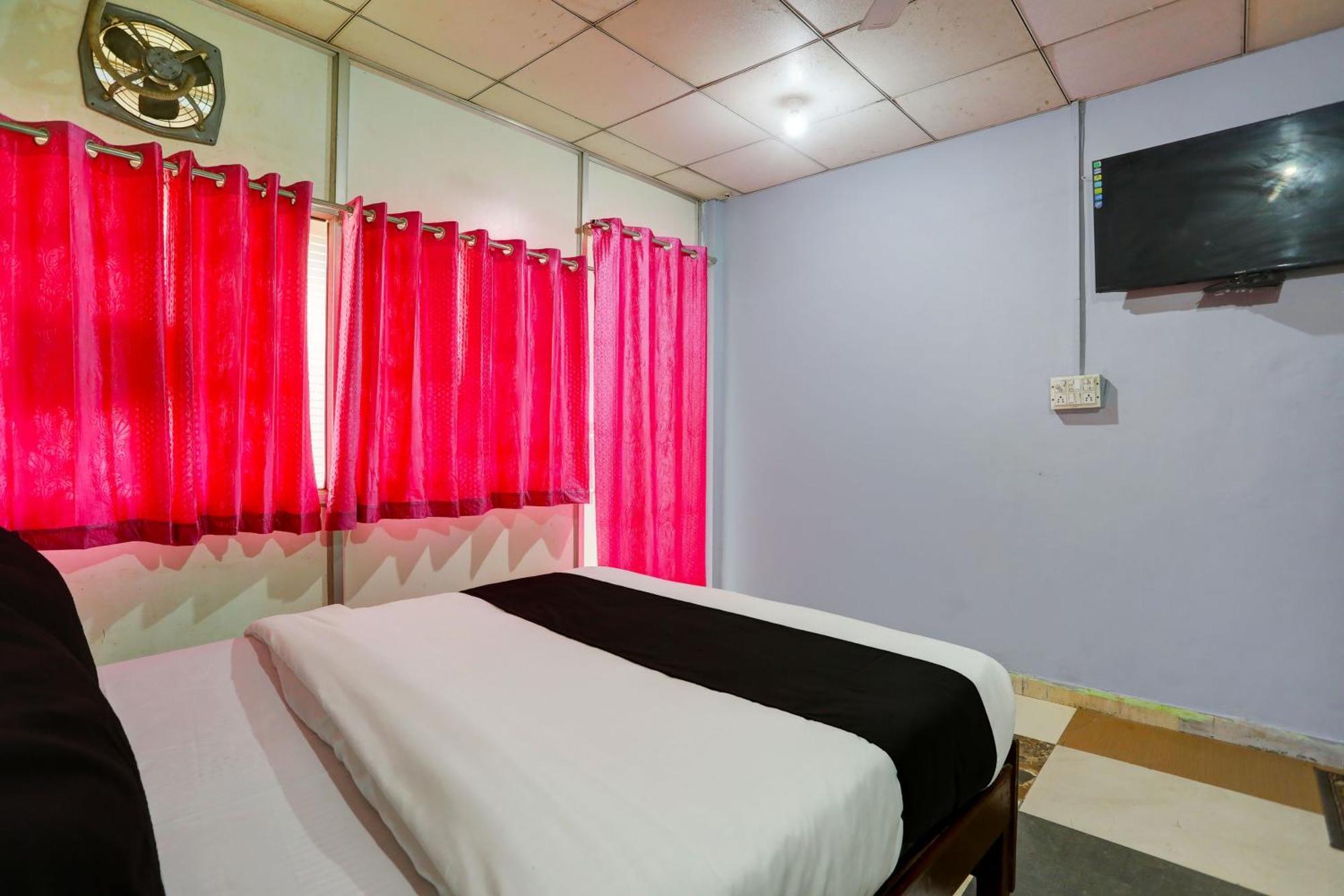 Collection O Harsh Hotel & Restaurant Bhiwadi Exterior photo